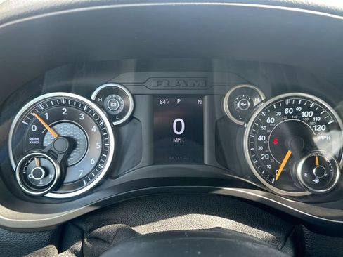 Used 2020 RAM 1500 Big Horn AWD/4WD image 11