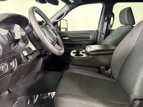 Used 2025 RAM 2500 Big Horn AWD/4WD image 21