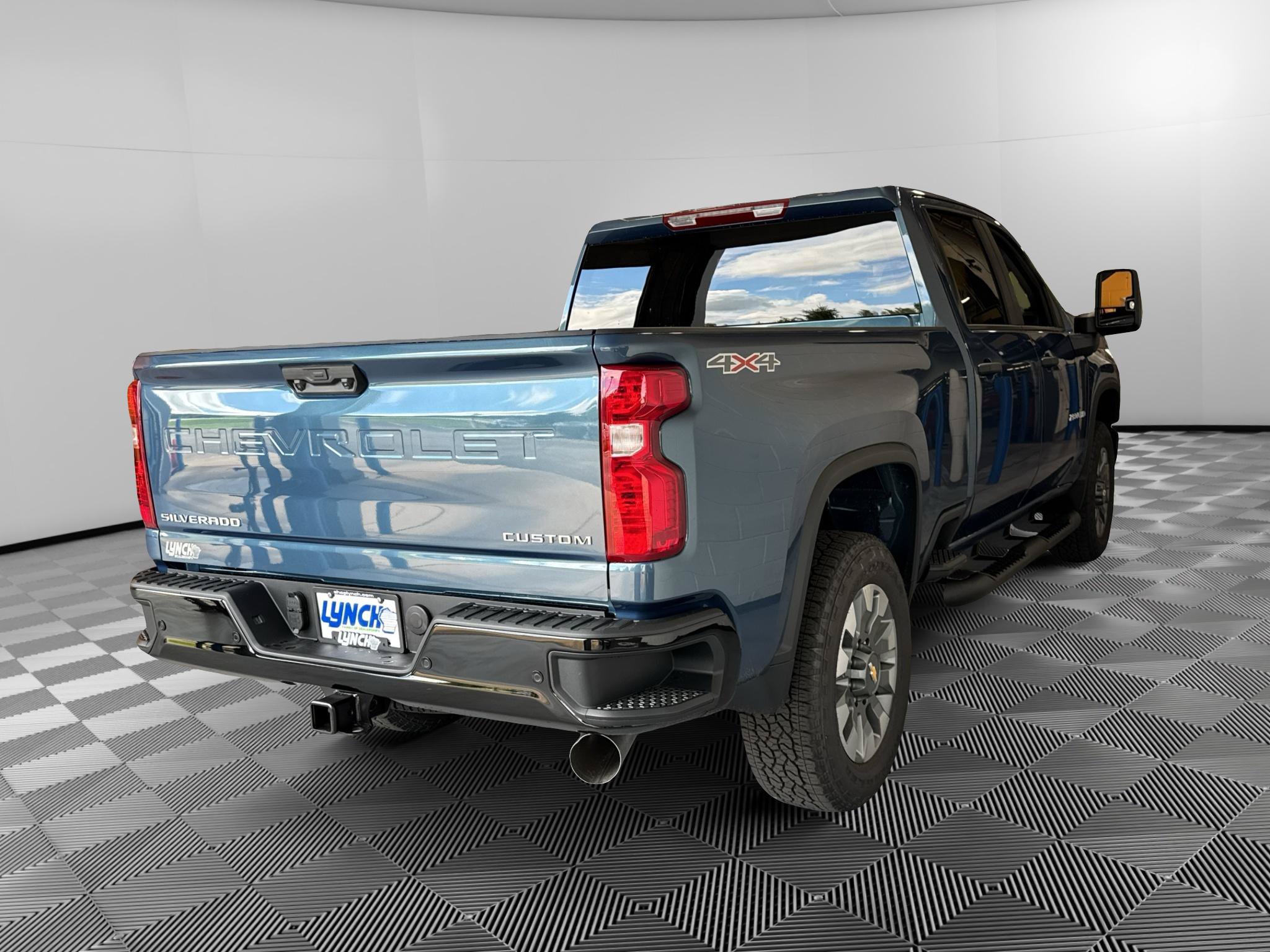 New 2026 Chevrolet Silverado 2500 Custom w/ Custom Value Package AWD/4WD image 5