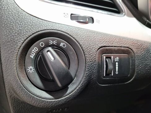 Used 2020 Dodge Journey SE image 37