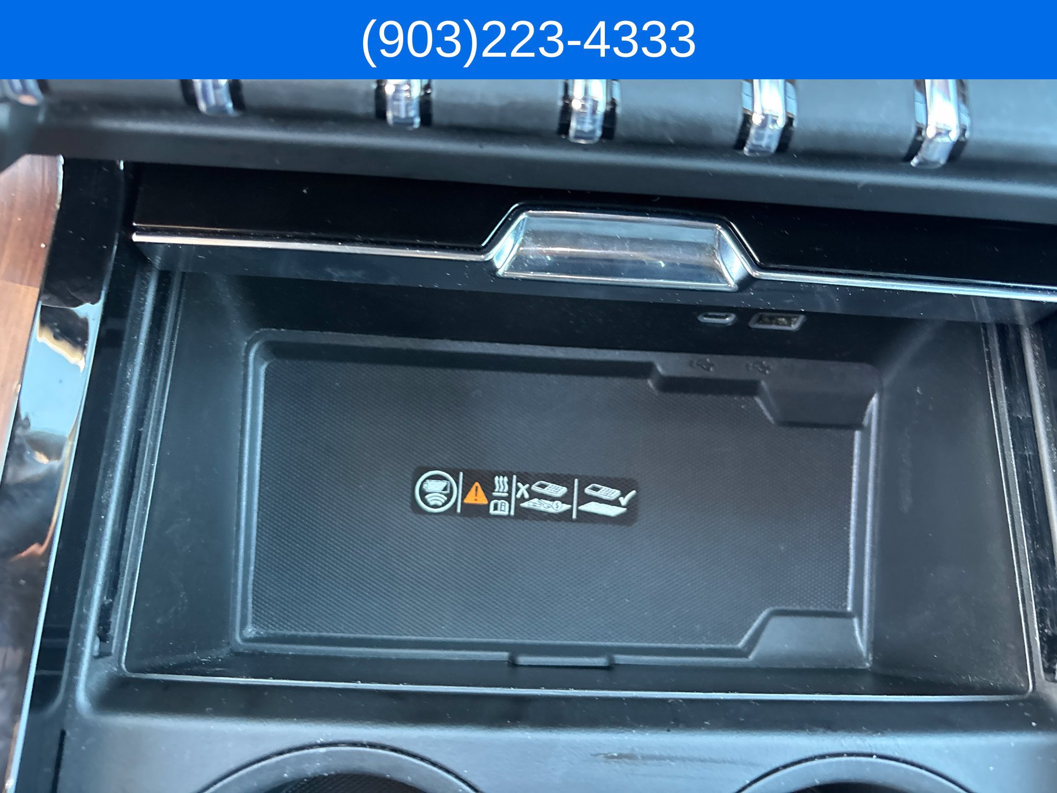 Used 2025 GMC Yukon Denali AWD/4WD image 39