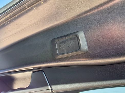 Used 2020 Toyota RAV4 XLE Premium image 20