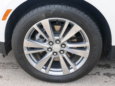 Used 2024 Cadillac XT5 Premium Luxury image 7