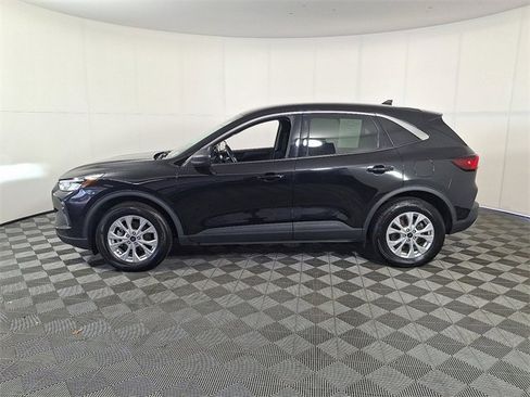 Used 2023 Ford Escape Active image 7