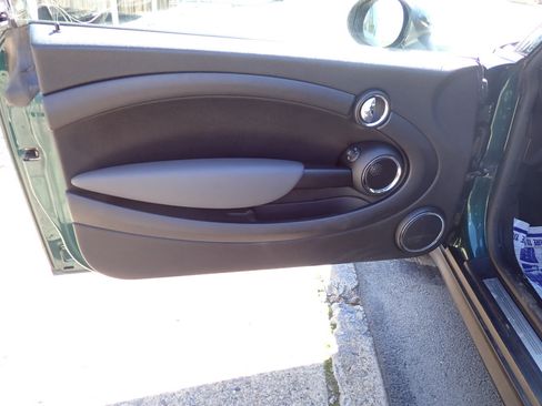 Used 2010 MINI Cooper Hardtop image 23