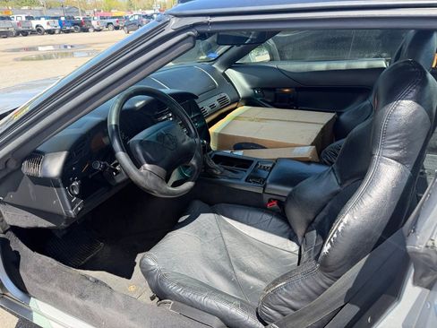 Used 1996 Chevrolet Corvette Coupe RWD image 3