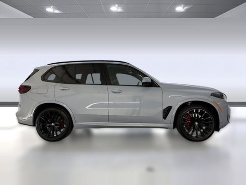 Used 2026 BMW X5 sDrive40i w/ M Sport Package RWD image 7