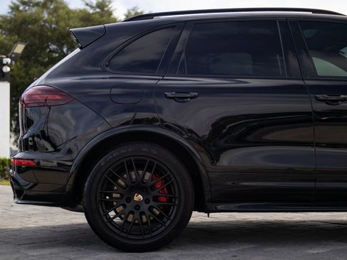 Used 2016 Porsche Cayenne GTS AWD/4WD image 15