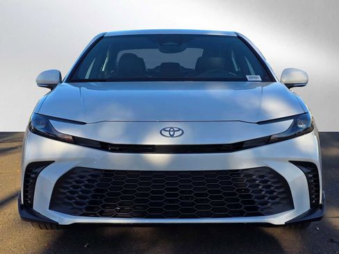 Certified 2026 Toyota Camry SE FWD image 9