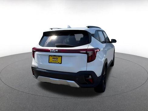 Used 2025 Kia Seltos S FWD image 13
