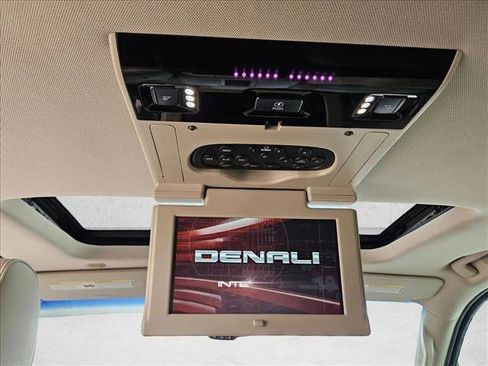 Used 2015 GMC Yukon Denali w/ Open Road Package image 23
