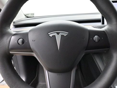 Used 2021 Tesla Model 3 Standard Range Plus RWD image 17