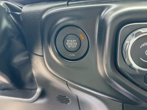 Used 2022 Jeep Wrangler Unlimited Sahara w/ Cold Weather Group AWD/4WD image 47