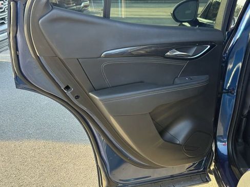 Used 2022 Buick Envision Preferred FWD image 33