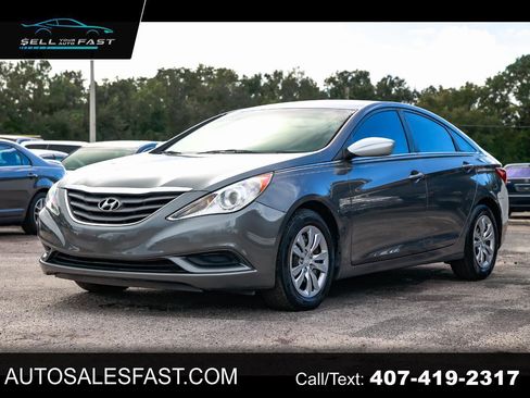 Used 2013 Hyundai Sonata GLS image 1