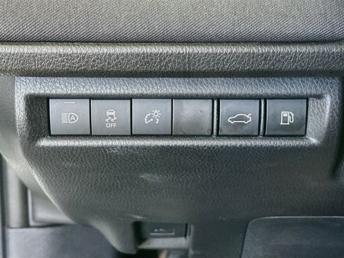 Used 2025 Toyota Camry LE FWD image 17