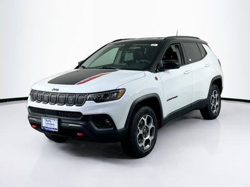 Used 2022 Jeep Compass Trailhawk w/ Trailhawk Convenience Group AWD/4WD image 1
