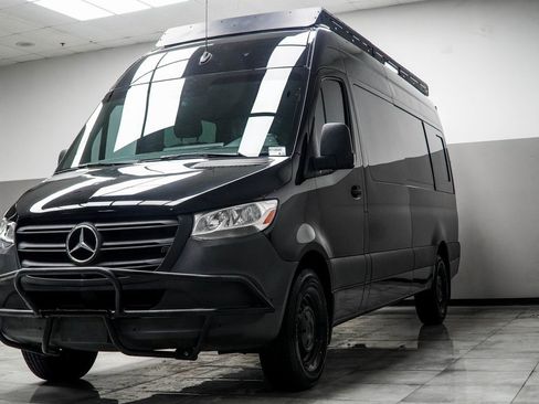 Used 2022 Mercedes-Benz Sprinter 2500 image 8