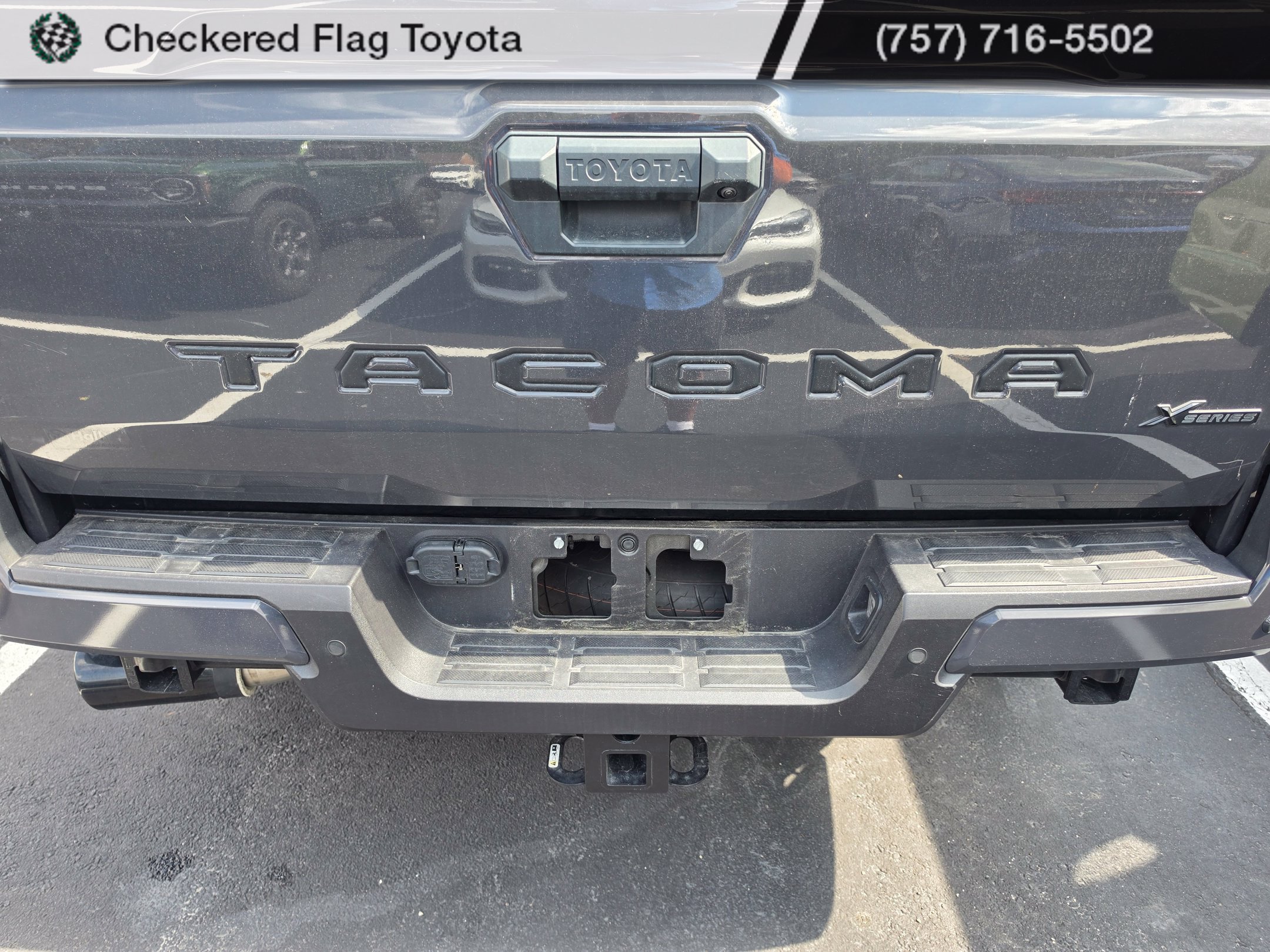 Used 2024 Toyota Tacoma TRD Sport w/ TRD Sport Upgrade Package RWD image 8