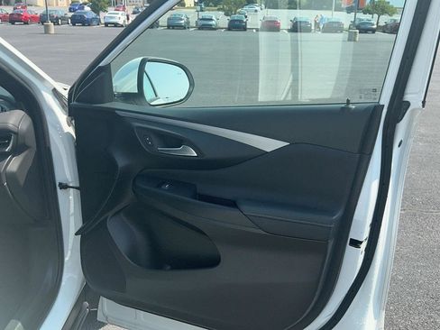 Used 2024 Buick Envista Preferred w/ Convenience I Package FWD image 30