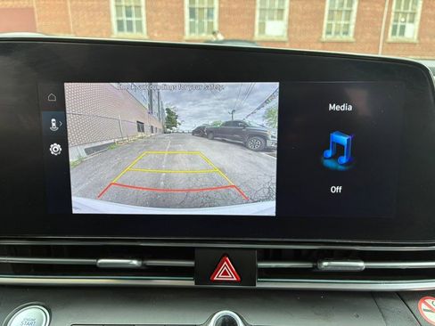 Used 2024 Hyundai Elantra SEL FWD image 20