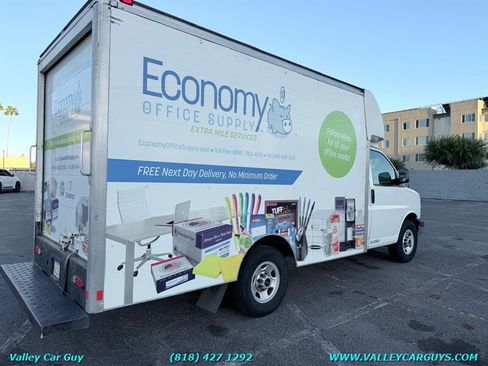 Used 2016 GMC Savana 3500 w/ Chrome Appearance Package RWD image 4