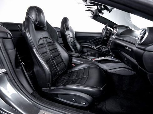 Used 2016 Ferrari California T image 53