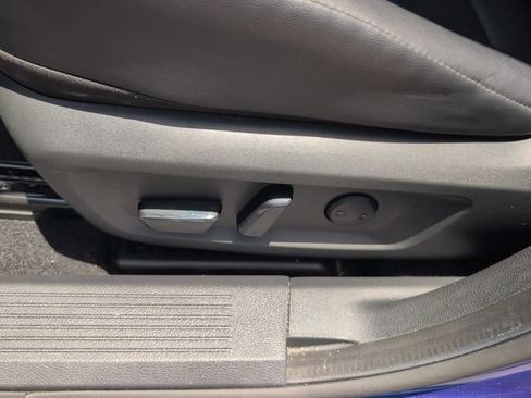 Used 2023 Nissan Rogue SV w/ SV Premium Package FWD image 9