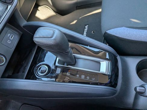 New 2025 Nissan Versa SV w/ Trunk Package FWD image 23