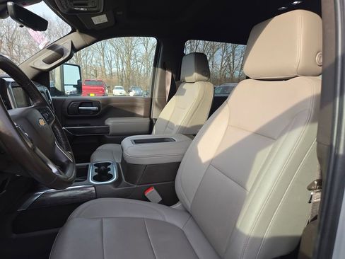 Used 2022 Chevrolet Silverado 2500 LTZ image 25