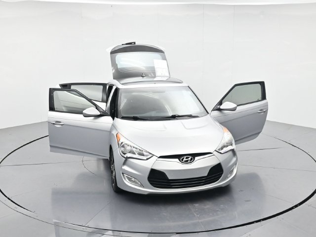Used 2017 Hyundai Veloster Value Edition FWD image 52