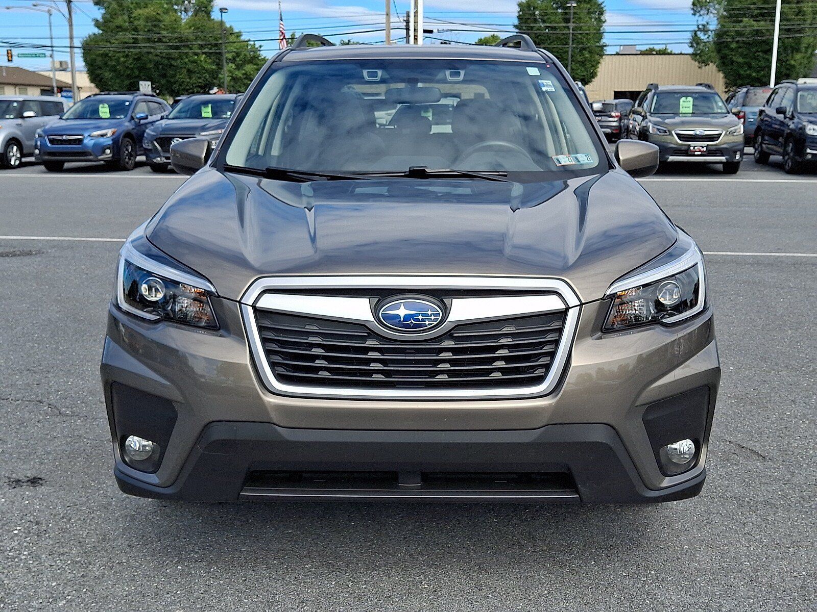 Used 2021 Subaru Forester Premium AWD/4WD image 2