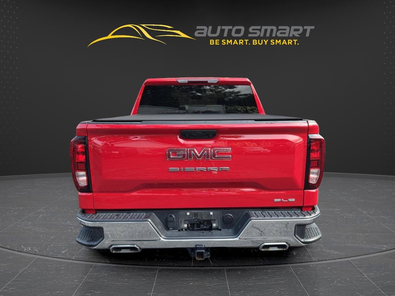 Used 2025 GMC Sierra 1500 SLE w/ X31 Off-Road Package AWD/4WD image 4