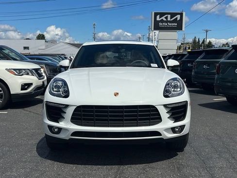 Used 2018 Porsche Macan AWD/4WD image 4