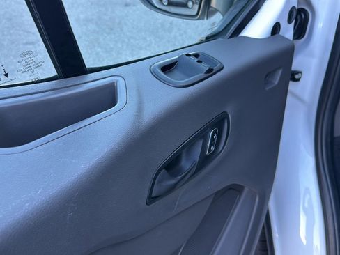 Used 2022 Ford Transit 350 XLT image 23