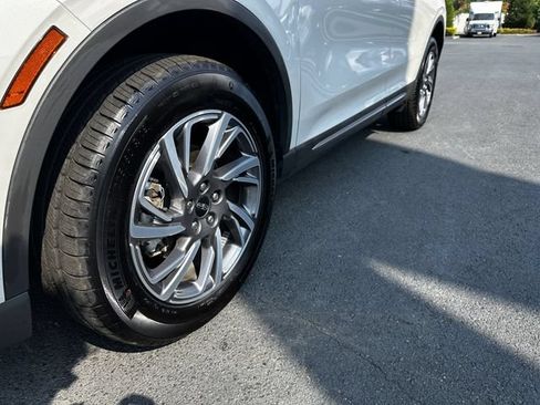 Certified 2024 Lincoln Corsair AWD w/ Equipment Group 101A image 12