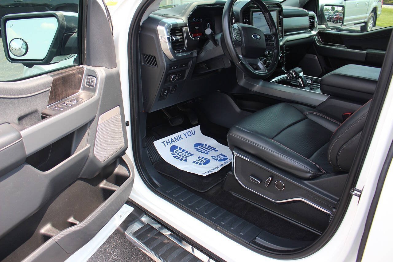 Used 2021 Ford F150 Lariat AWD/4WD image 11