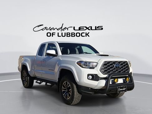 Used 2020 Toyota Tacoma TRD Sport image 1