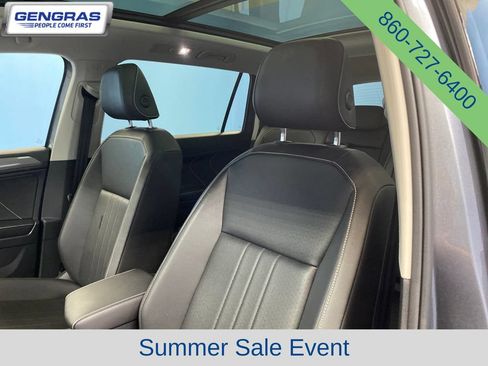 Used 2022 Volkswagen Tiguan SE AWD/4WD image 8