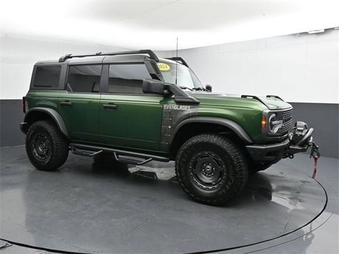 Used 2024 Ford Bronco Everglades image 3