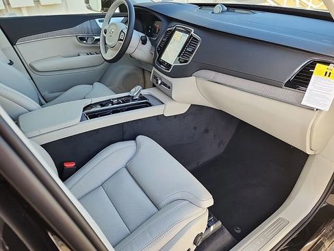 New 2025 Volvo XC90 B6 Ultra w/ Protection Package image 14