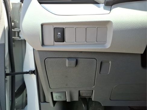Used 2020 Toyota Sienna L FWD image 14