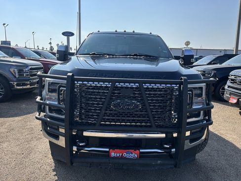 Used 2022 Ford F450 Lariat w/ Lariat Ultimate Package image 2