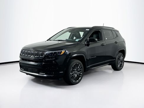 Used 2023 Jeep Compass High Altitude AWD/4WD image 1