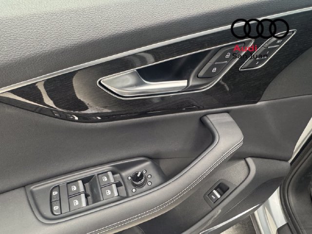 Used 2026 Audi Q7 3.0T Premium Plus w/ Premium Plus Package AWD/4WD image 32