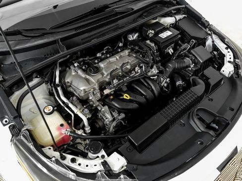 Used 2020 Toyota Corolla LE FWD image 50