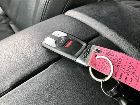 Used 2017 Audi Q7 3.0T Prestige w/ Prestige Package image 13