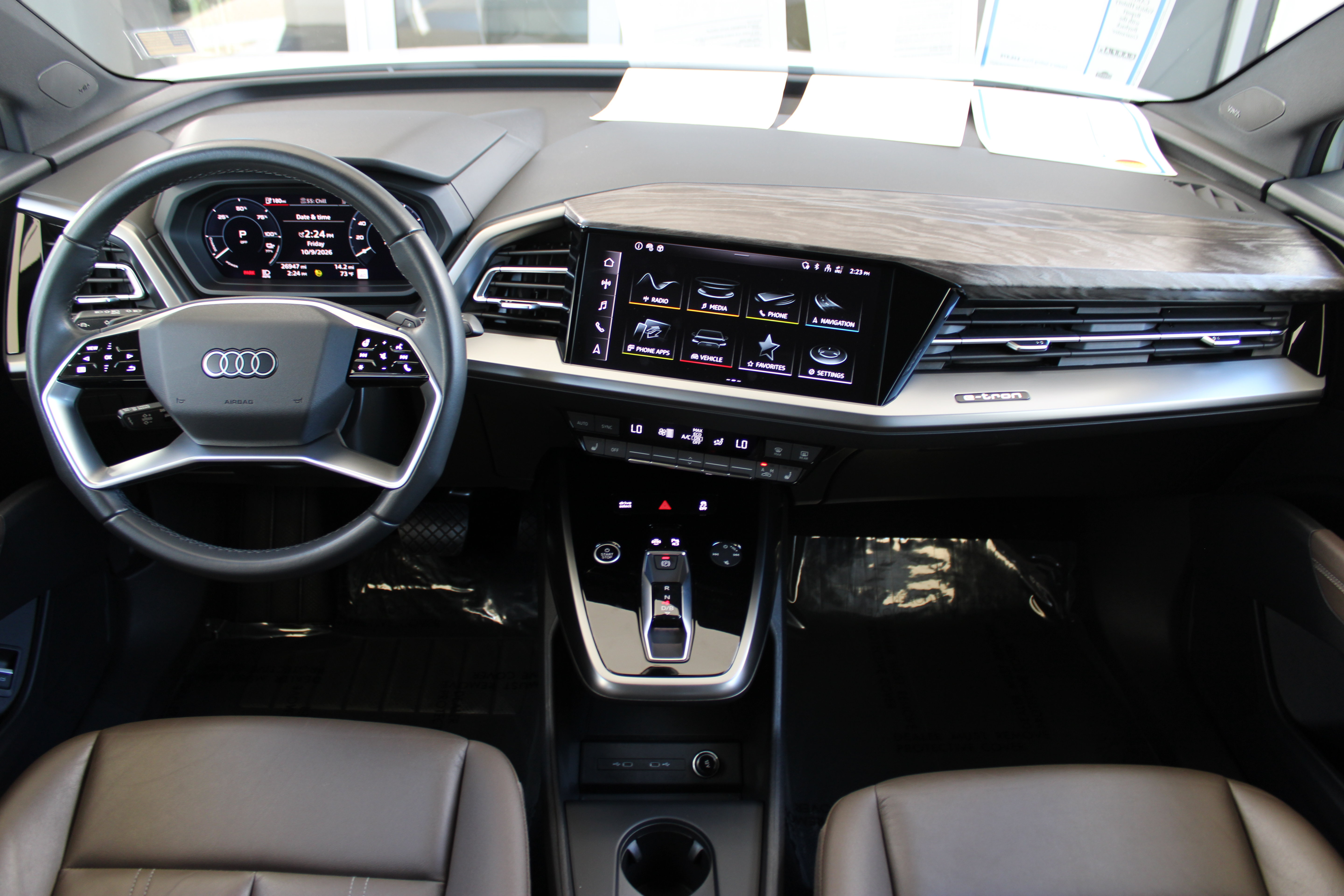 Used 2023 Audi Q4 e-tron Premium Plus RWD image 25
