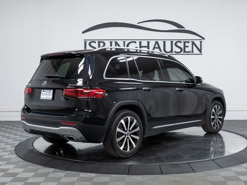 Used 2022 Mercedes-Benz GLB 250 250 4MATIC image 5