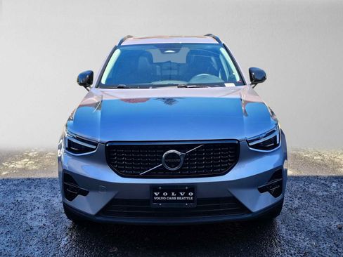 Used 2026 Volvo XC40 B5 Plus AWD/4WD image 8